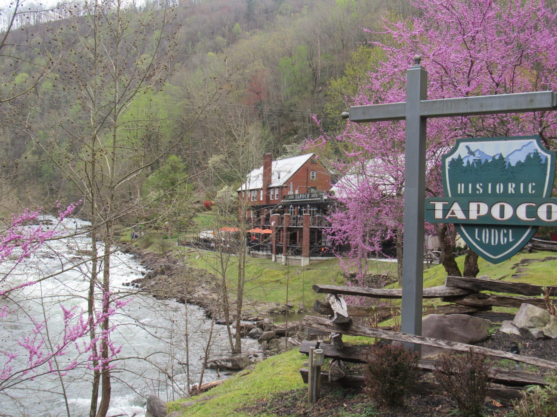 Tapoco Lodge